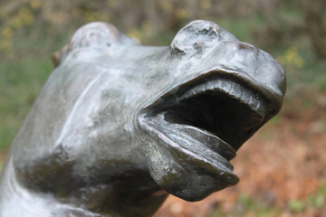 Statue