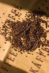 Kaffee coffee auf Leinensack