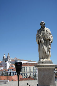 Statue et église, Lisboa