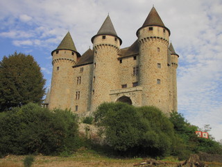 Fototapeta na wymiar Château de Val ; Auvergne ; Limousin