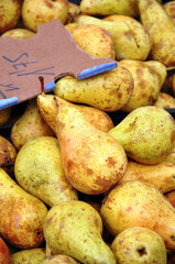 Peras en el mercado