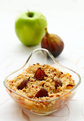 crumble with apple and figs