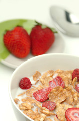 Cereals with strawberries
