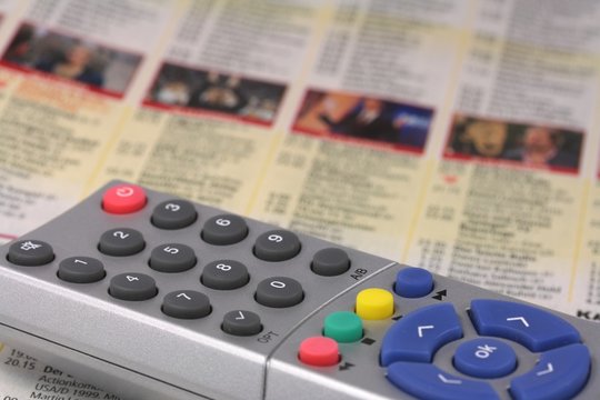 Zeitschrift mit Fernbedienung