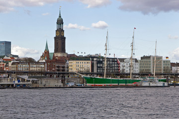 Hamburger Hafen, St. Pauli, St. Michaelis, Michel