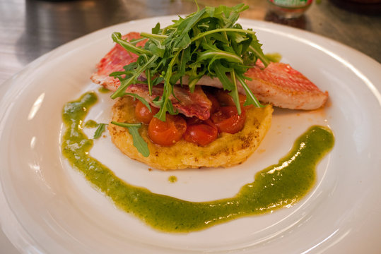 Tatin de tomates et filets de Rouget Rotis