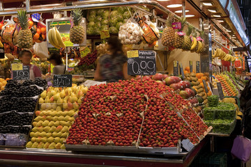 Arranged fruits and vegetables in the market