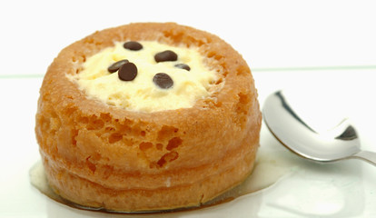Babà con crema