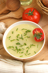 deftige Kartoffelsuppe mit Tomate