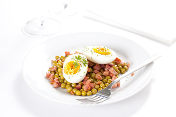 egg dish with ham and peas