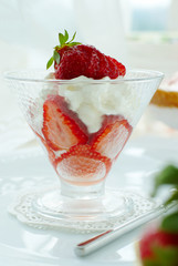 strawberry dessert (cream, curds and strawberry)