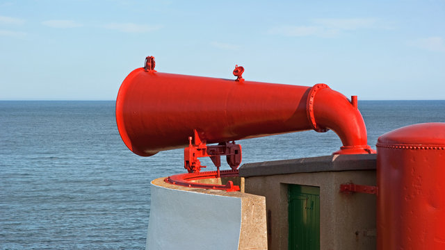 Red Foghorn