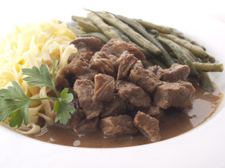Goulasch mit Bohnen