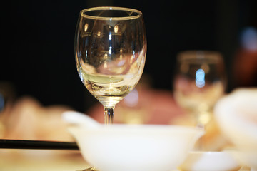 an image of Table setting at a luxury wedding reception
