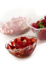 strawberries with sugar and wine