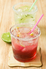 drink with lemon and ice