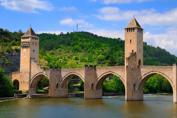 Fototapeta na wymiar Valentre most w Cahors