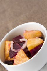 Rote Beete Ananas Salat
