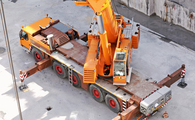 truck crane