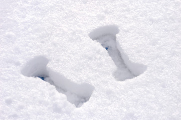 Two Weights Under Snow
