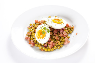 egg dish with ham and peas