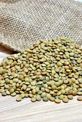 Lenticchie e sacco di iuta