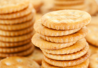 Round salted cookie