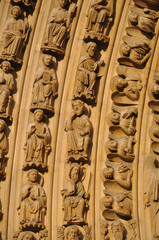 sculpture de la façade de notre dame de Paris1