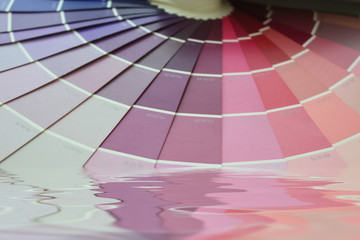 Obraz premium Nuancier avec reflet