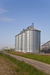 Fototapeta na wymiar silo with acre in landscape