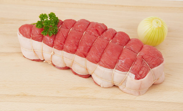 roti de viande de boeuf bard&eacute;