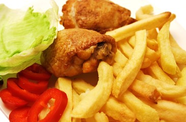 Putenfleisch mit Pommes