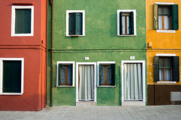 Fototapeta na wymiar Kolorowe domy Wenecja (Wenecja Euganejska)