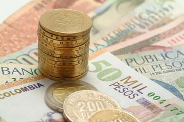Pesos colombianos