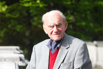 Rüstiger Rentner - Portrait