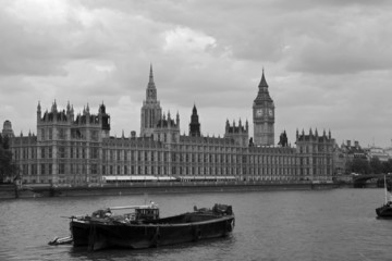 Fototapeta premium one boat and Houses of Parliament