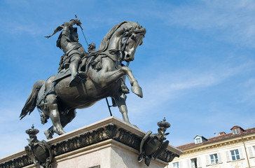 Fototapeta na wymiar Torino -Monumento a Emanuele Filiberto