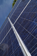Obraz premium panneaux solaires sur un toit