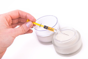 botox cream with syringe