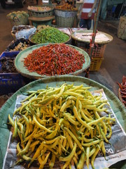 Verduras en un mercado callejero en Bangkok (Tailandia)