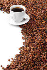 Cup with coffee, costing on coffee grain