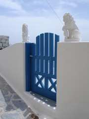 Blaues Tor auf Santorin © Fotolyse