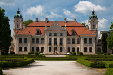 Fototapeta na wymiar baroque palace