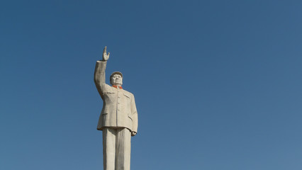 mao statue lijiang china