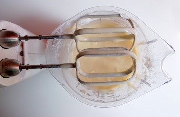 Mixerschläger im Teig