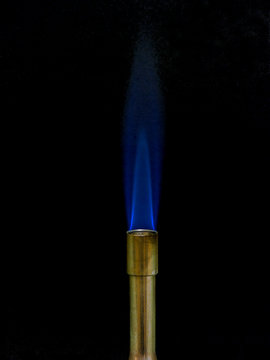 gasbrenner mit flamme
