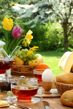 Breakfast in the garden.