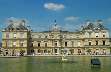 Fototapeta na wymiar Palazzo del Lussemburgo