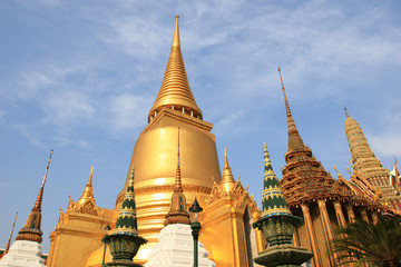 Fototapeta premium Golden Pagoda, Thailand