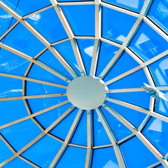 Küchenrückwand glas motiv limpid round ceiling © Vladitto